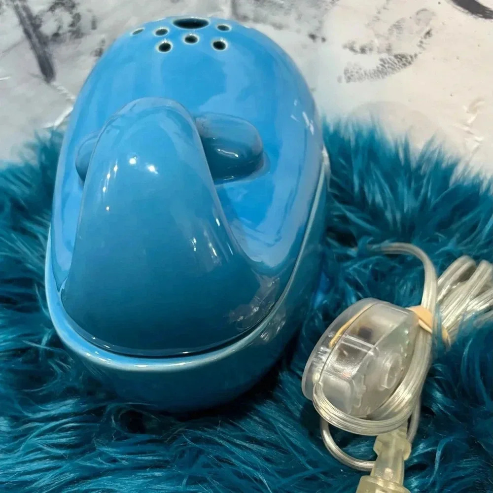 Gold Canyon Whaley electric scented wax melter.  Beachy, Whales, Eclectic decor - Picture 2 of 6